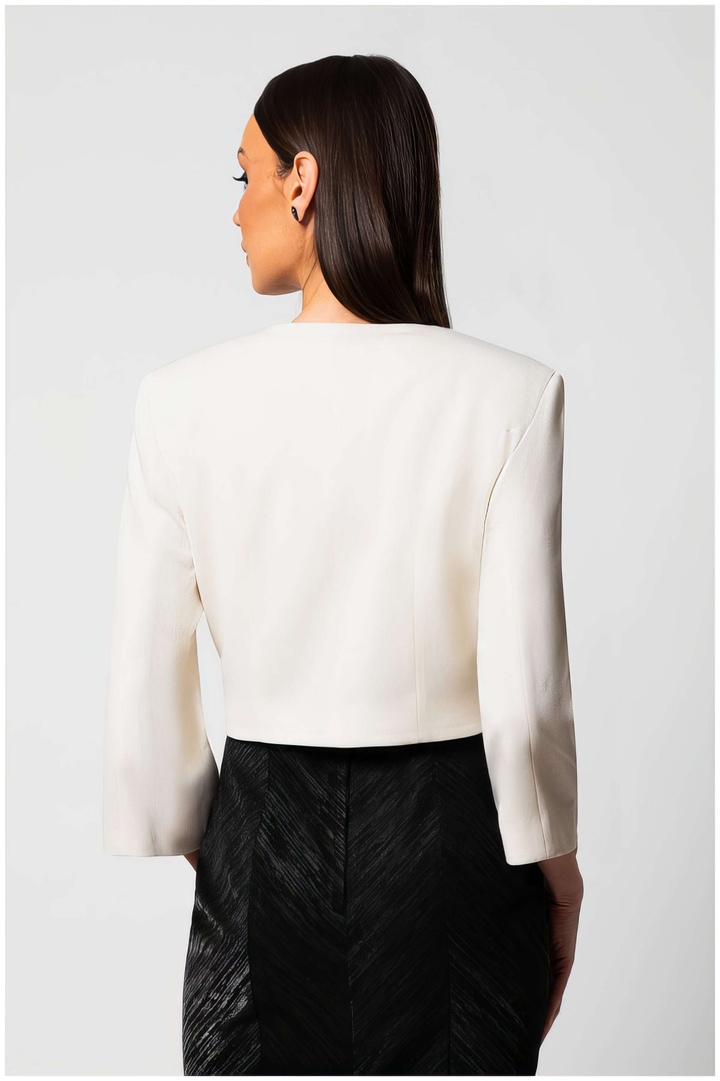 Lola Tailored Blazer in White