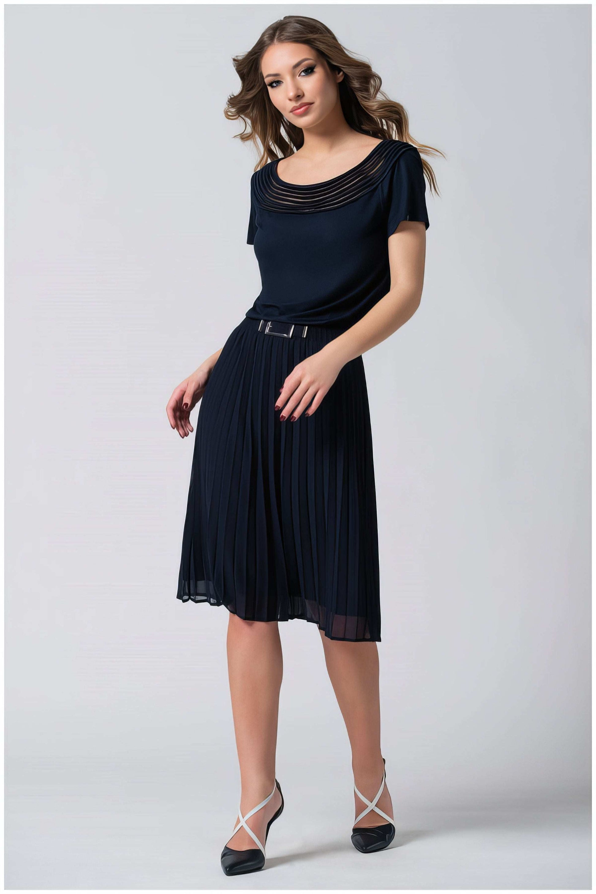 Lola Business Blouse in Navy