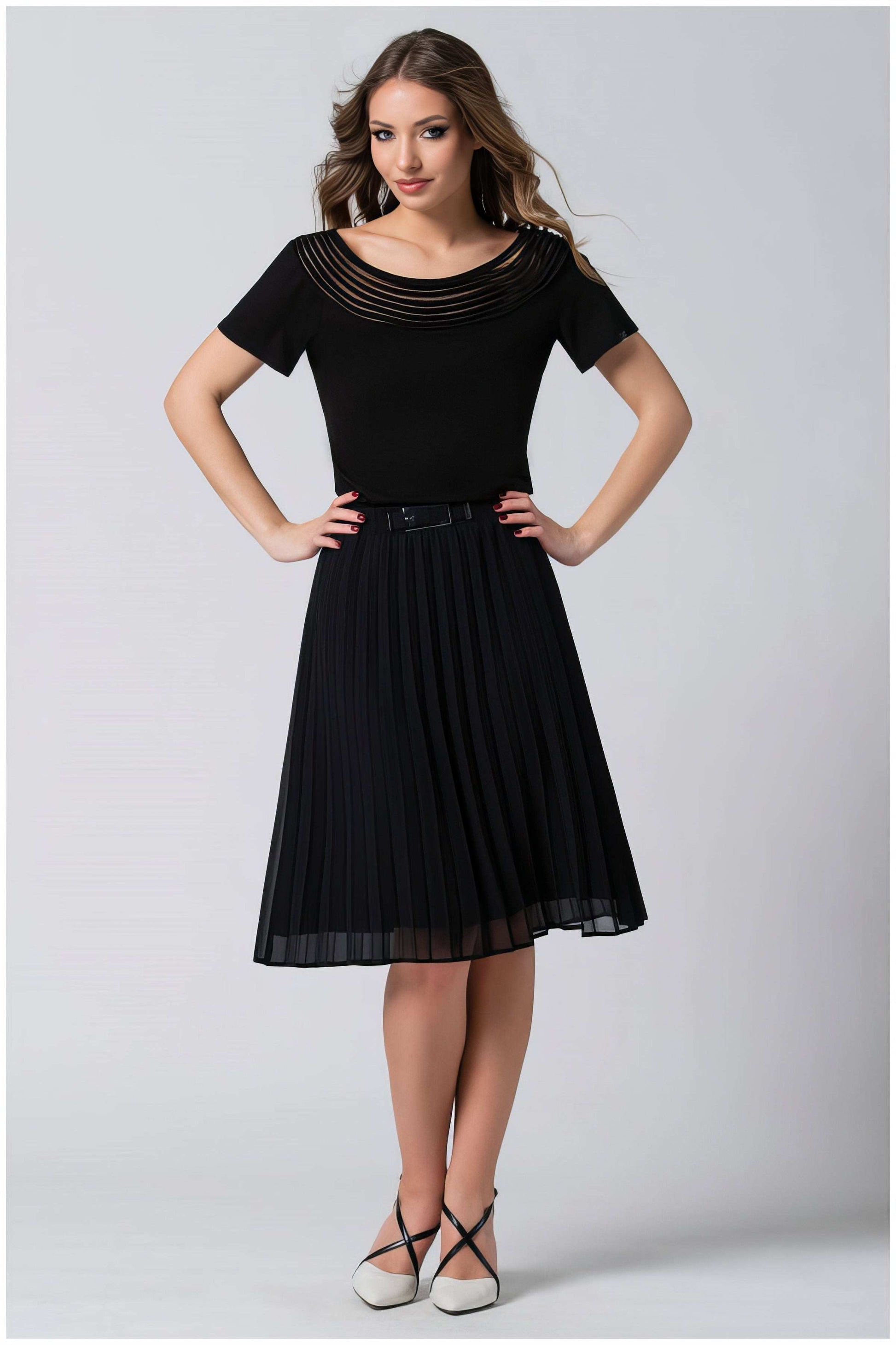 Lola Business Blouse in Black